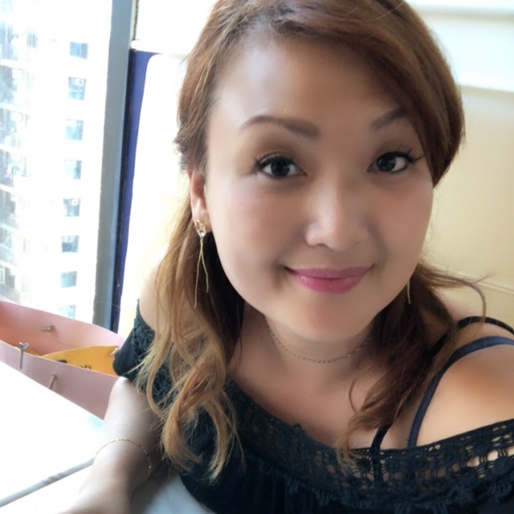 Meet your Posher, Francesca - Picture 1 of 1